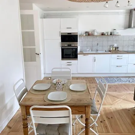 Apartament Cosy Et Chaleureux *
